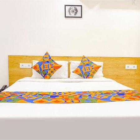 Fabhotel Saffron Inn I - Nr Darshan Museum Pune Ngoại thất bức ảnh