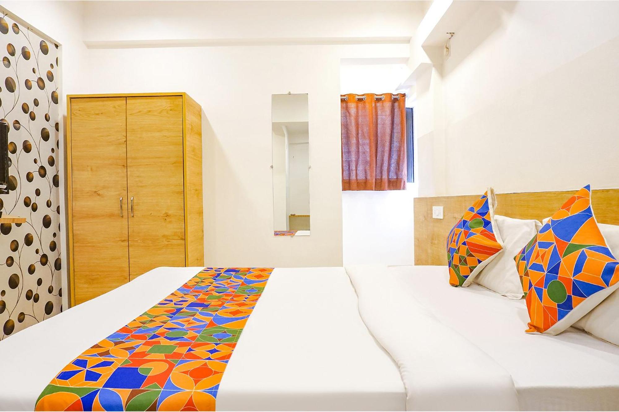 Fabhotel Saffron Inn I - Nr Darshan Museum Pune Ngoại thất bức ảnh