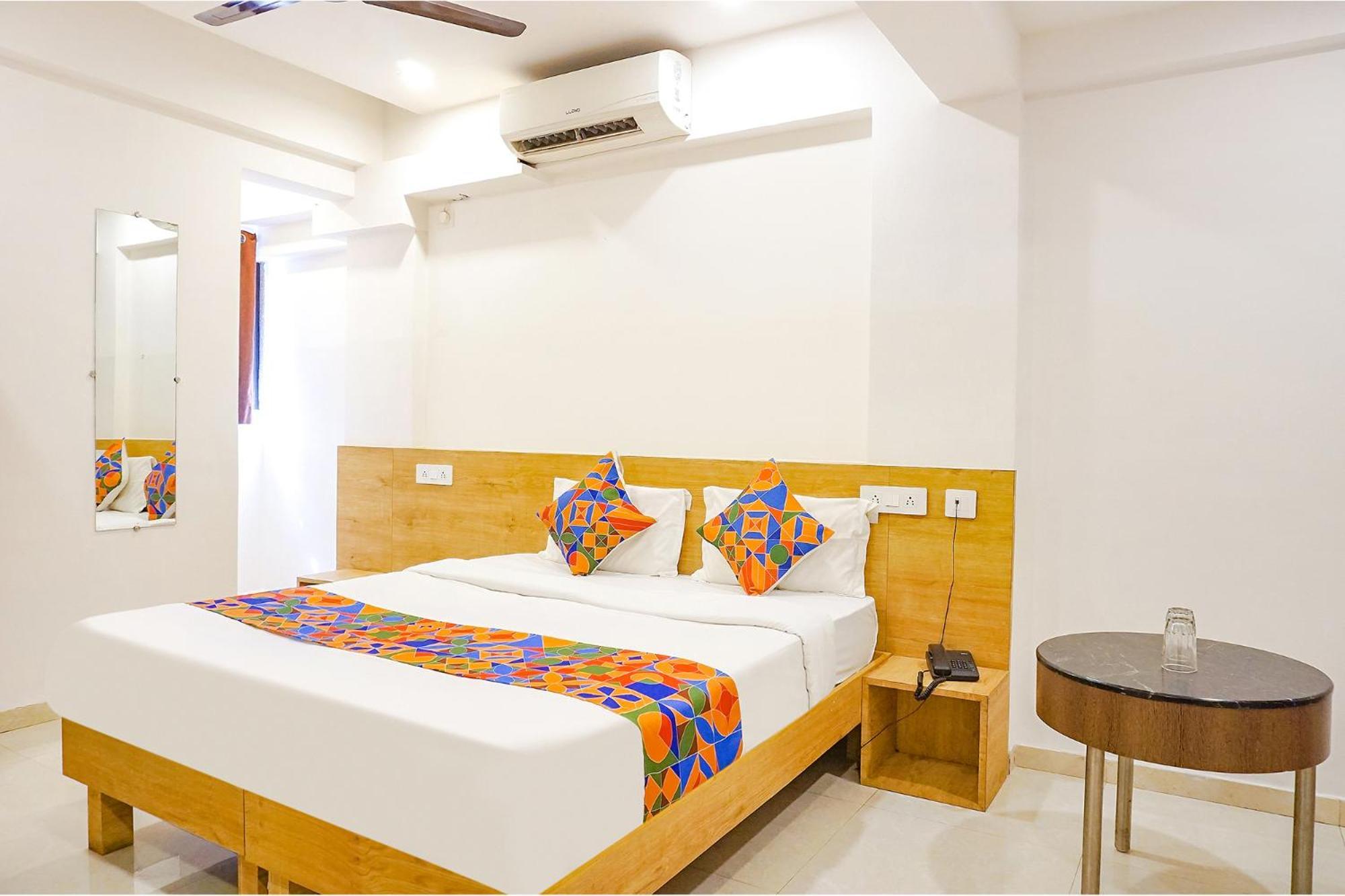Fabhotel Saffron Inn I - Nr Darshan Museum Pune Ngoại thất bức ảnh